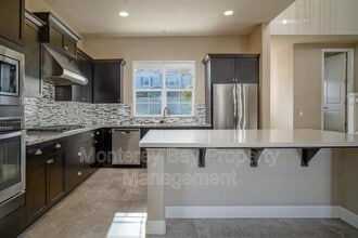 479 Logan Wy in Marina, CA - Building Photo - Building Photo