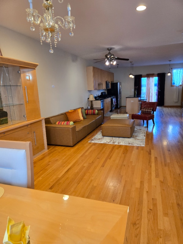 property at 468 E 42nd St