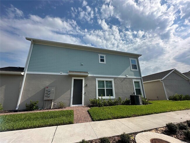 7399 Mezzano Ln in Oakland, FL - Building Photo - Building Photo