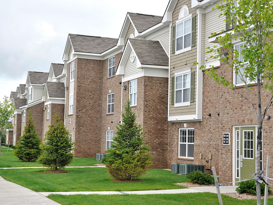 Towne Lakes Apartments in Grand Chute, WI - Foto de edificio