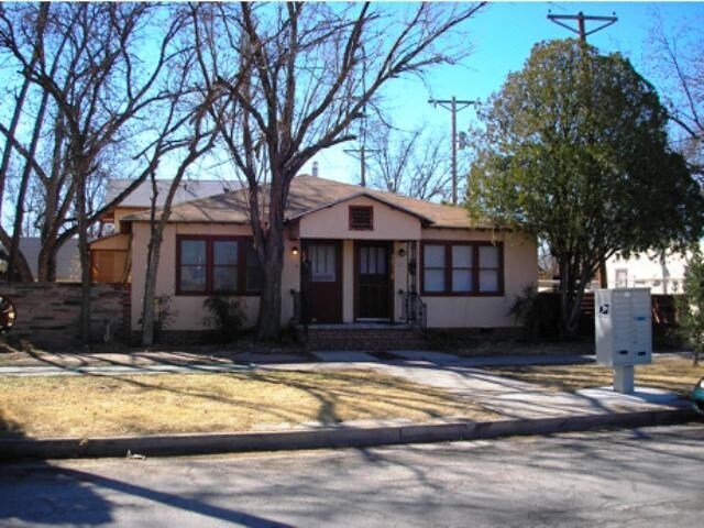 513 N Alameda St in Carlsbad, NM - Building Photo - Building Photo