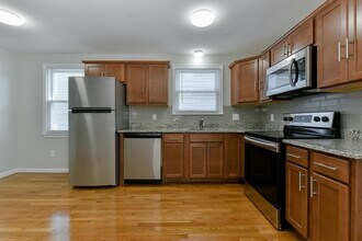 19 Fuller St, Unit 3 in Boston, MA - Building Photo - Building Photo