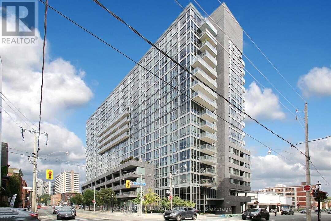 320 Richmond St E in Toronto, ON - Building Photo
