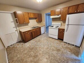 2480 E Clayton Dr in Terre Haute, IN - Building Photo - Building Photo