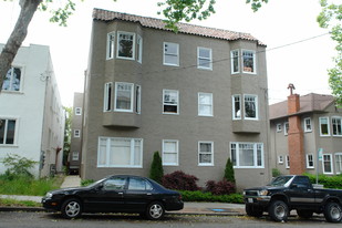 2466 Virginia Street Apartments