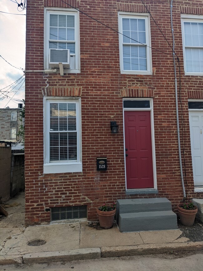 property at 1528 Olive St