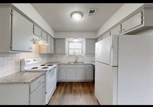 2087 W Osr, Unit B in Bryan, TX - Building Photo - Building Photo