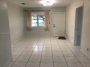 10141 SW 38th Terrace in Miami, FL - Building Photo - Building Photo