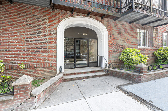 1507 42nd St in Brooklyn, NY - Building Photo - Building Photo