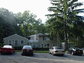 73 Partridge Rd in Matawan, NJ - Building Photo - Building Photo