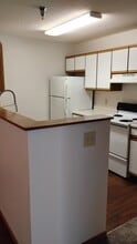 Stonefield Manor Senior Apartments in Onalaska, WI - Building Photo - Building Photo