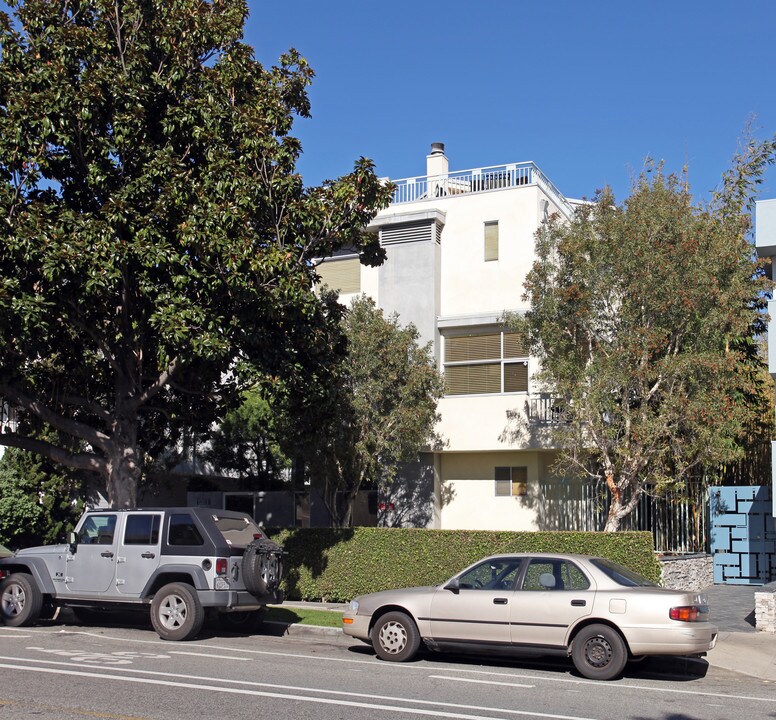 1327 14th Street in Santa Monica, CA - Building Photo