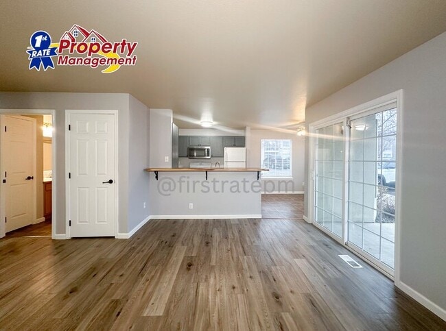 10042 W Garverdale Ln in Boise, ID - Building Photo - Building Photo