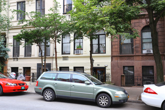 64 W 85th St in New York, NY - Foto de edificio - Building Photo