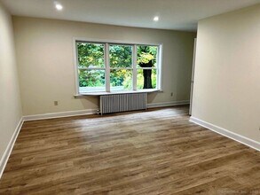 115 Center St in Wolcott, CT - Building Photo - Building Photo