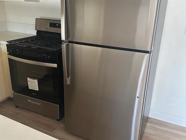 2425 Purdue Ave in Los Angeles, CA - Building Photo - Building Photo