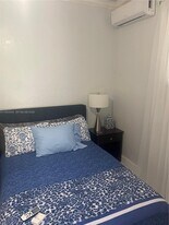 1191 NE 200th St in Miami, FL - Building Photo