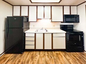 2421 Madison St, Unit 41 in Clarksville, TN - Foto de edificio - Building Photo