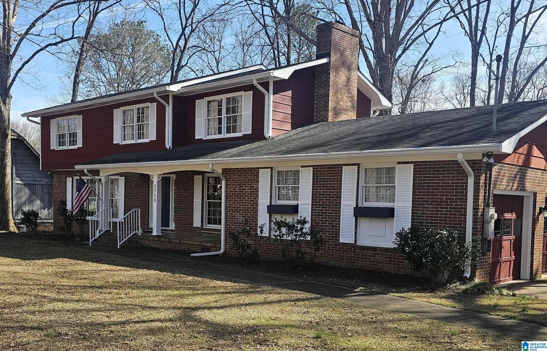 3708 Knollwood Dr in Anniston, AL - Building Photo