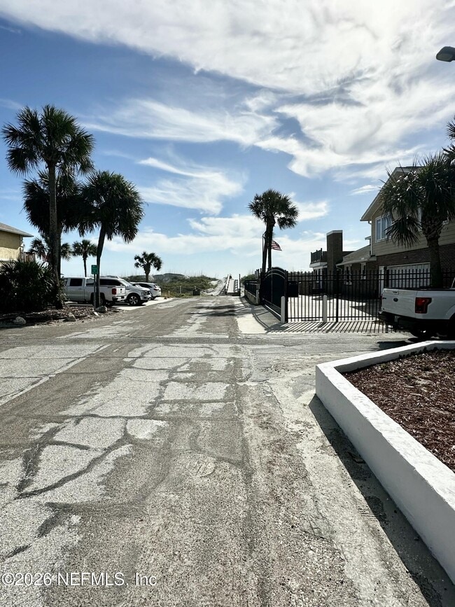 24 10th St N in Jacksonville Beach, FL - Building Photo - Building Photo