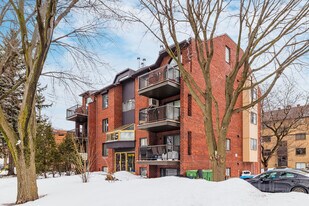 7870 Maurice-Duplessis Boul in Montréal, QC - Building Photo