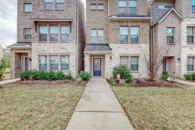 property at 802 Tennessee Dr