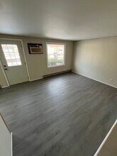 104-110 Maple Ln in Churubusco, IN - Building Photo - Building Photo