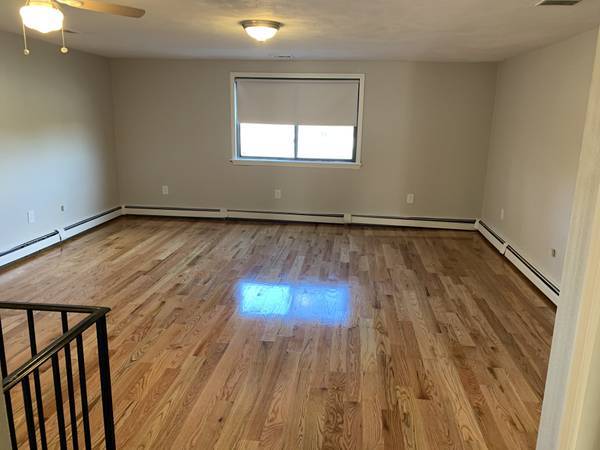 58 Leo M Birmingham Pkwy in Boston, MA - Foto de edificio - Building Photo