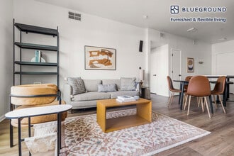 3210 Esperanza Crossing, Unit FL2-ID366 in Austin, TX - Building Photo - Building Photo