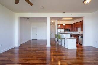 55 Mallory Ave in Jersey City, NJ - Foto de edificio - Building Photo