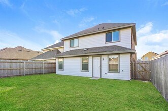 1509 Matthew Dr in Ennis, TX - Building Photo - Building Photo