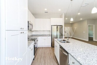 356 Garbelmann St in Palm Bay, FL - Building Photo - Building Photo