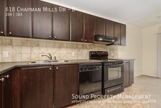 618 Chapman Mills Dr in Ottawa, ON - Foto de edificio - Building Photo