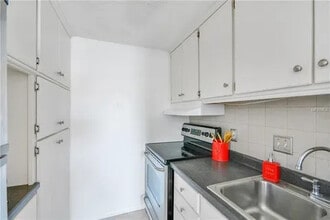 2600 N Paula Dr in Dunedin, FL - Building Photo - Building Photo