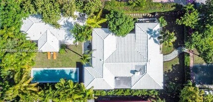 1123 Bay Dr in Miami Beach, FL - Building Photo - Building Photo