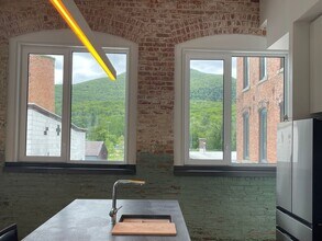 520 State Rd in North Adams, MA - Building Photo - Building Photo