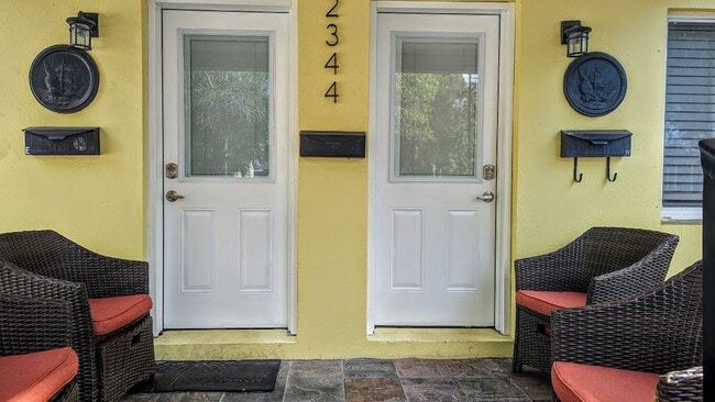 2344 1st Ave N, Unit Small Charming Getaway