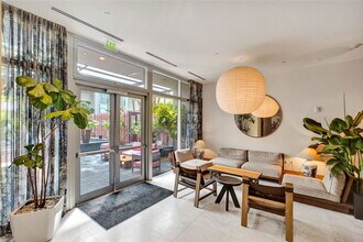 220 21st St in Miami Beach, FL - Building Photo - Building Photo