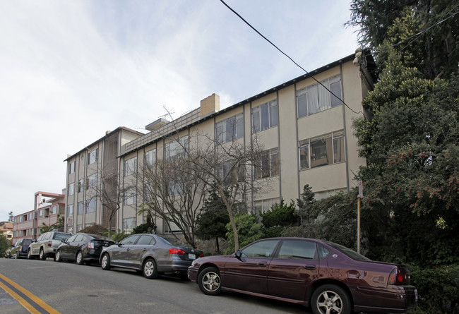 Senator in Oakland, CA - Foto de edificio - Building Photo