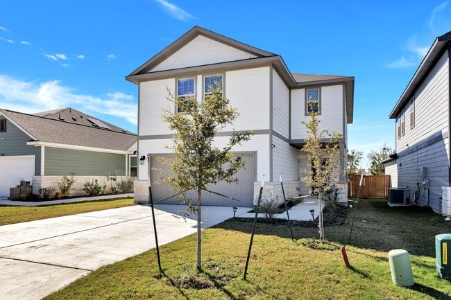 227 Kellys Heroes Wy in Jarrell, TX - Building Photo - Building Photo