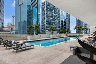 1200 Brickell Bay Dr