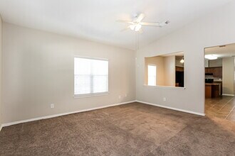 10227 Berry Hill Ln in Tomball, TX - Building Photo - Building Photo