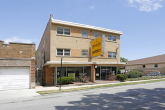 3030 E. 79th Street in Chicago, IL - Foto de edificio - Building Photo