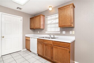 26 Cheryl Cir in Bentonville, AR - Foto de edificio - Building Photo