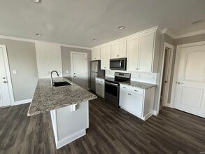 602 SE Riverside Dr in Evansville, IN - Building Photo - Building Photo
