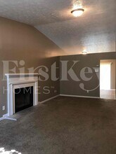 3961 Bonn Dr in Indianapolis, IN - Building Photo - Building Photo