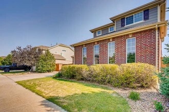 24742 E Crestridge Pl in Aurora, CO - Foto de edificio - Building Photo