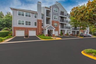 The Jefferson at Fair Oaks in Fairfax, VA - Building Photo - Building Photo