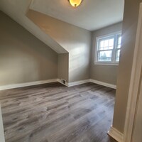 22 Zoa Ave - 8