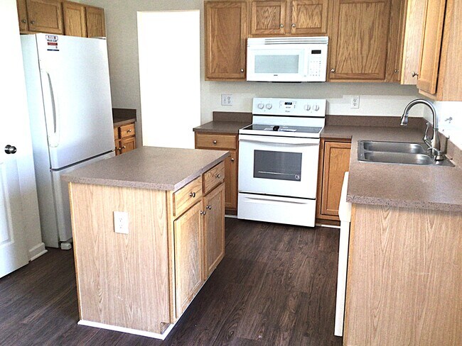 1001 Finley Ct in Indian Trail, NC - Building Photo - Building Photo